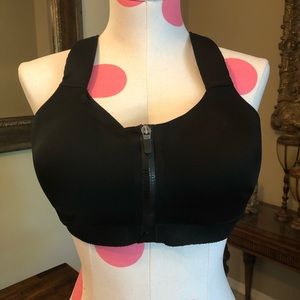 NWT VICTORIA’S SECRET KNOCKOUT SPORTS BRA 38D